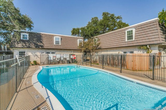 8058 Broadway Apt 138N, San Antonio, TX 78209