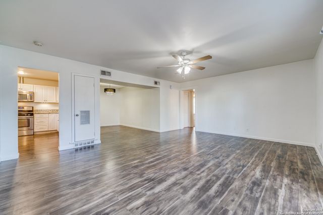 8058 Broadway Apt 138N, San Antonio, TX 78209
