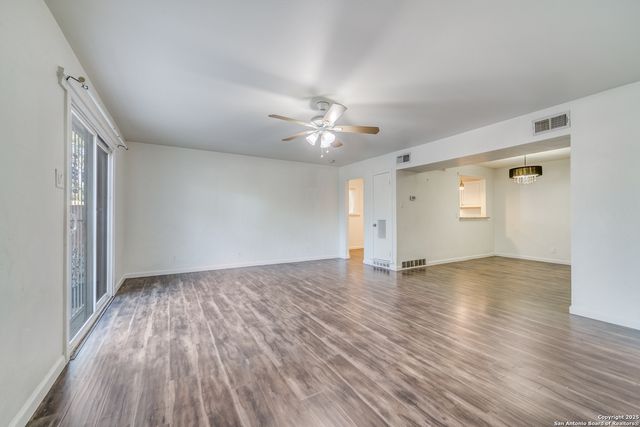 8058 Broadway Apt 138N, San Antonio, TX 78209