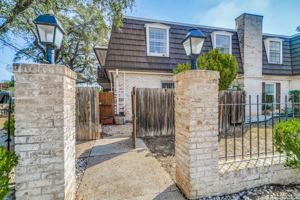 8058 Broadway Apt 138N, San Antonio, TX 78209