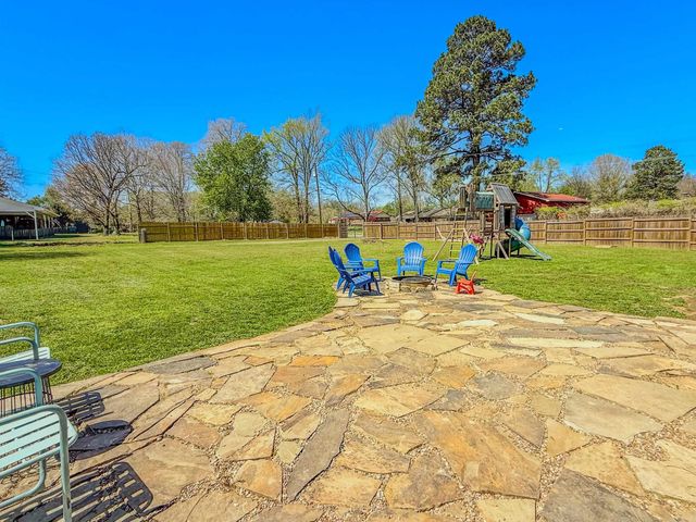 7991 Carrie Drive, Benton, AR 72019