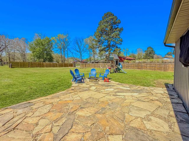 7991 Carrie Drive, Benton, AR 72019