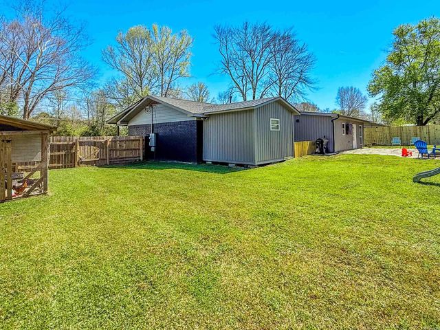 7991 Carrie Drive, Benton, AR 72019