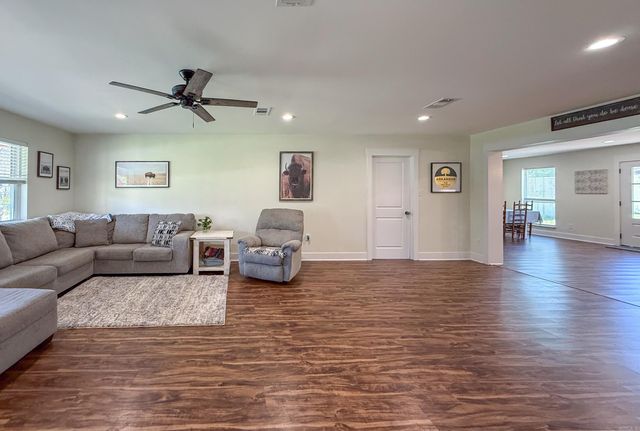 7991 Carrie Drive, Benton, AR 72019