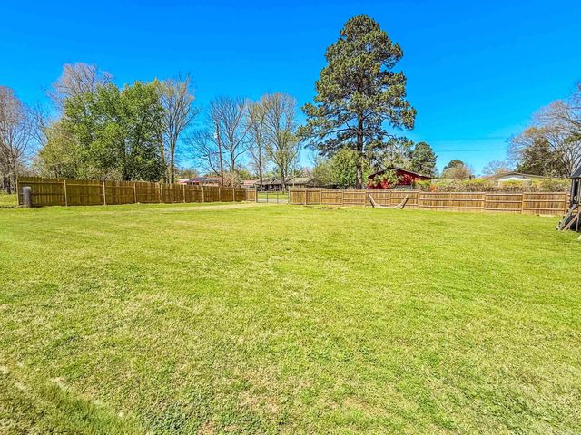 7991 Carrie Drive, Benton, AR 72019