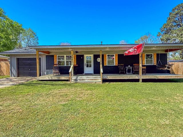 7991 Carrie Drive, Benton, AR 72019