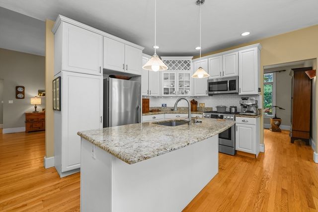 272 Falmouth Woods Rd, Falmouth, MA 02536