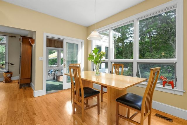 272 Falmouth Woods Rd, Falmouth, MA 02536
