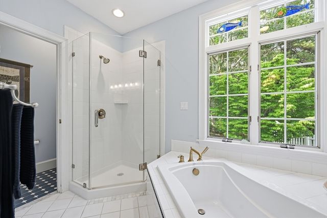 272 Falmouth Woods Rd, Falmouth, MA 02536