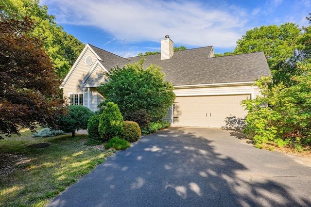 272 Falmouth Woods Rd, Falmouth, MA 02536