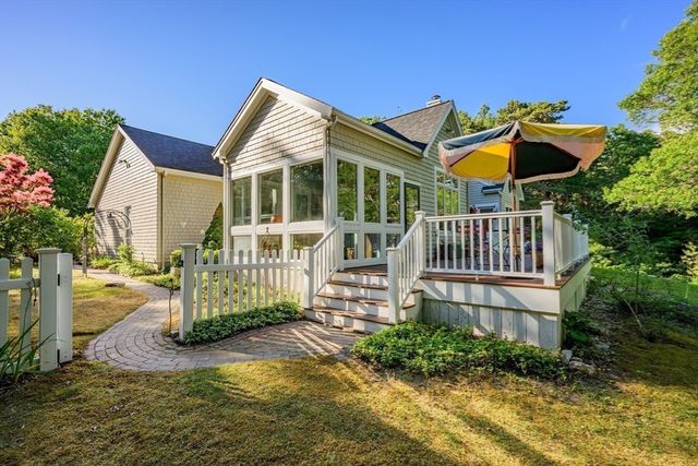 272 Falmouth Woods Rd, Falmouth, MA 02536