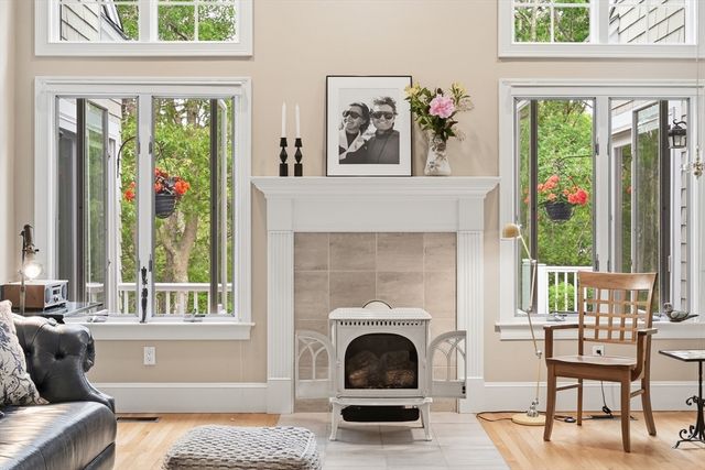 272 Falmouth Woods Rd, Falmouth, MA 02536