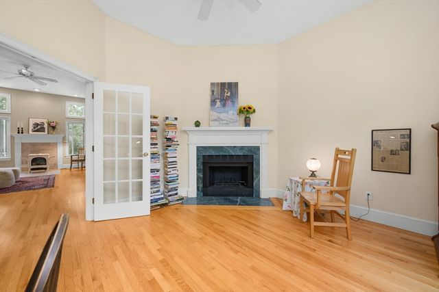272 Falmouth Woods Rd, Falmouth, MA 02536