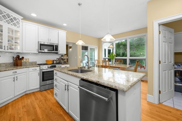 272 Falmouth Woods Rd, Falmouth, MA 02536