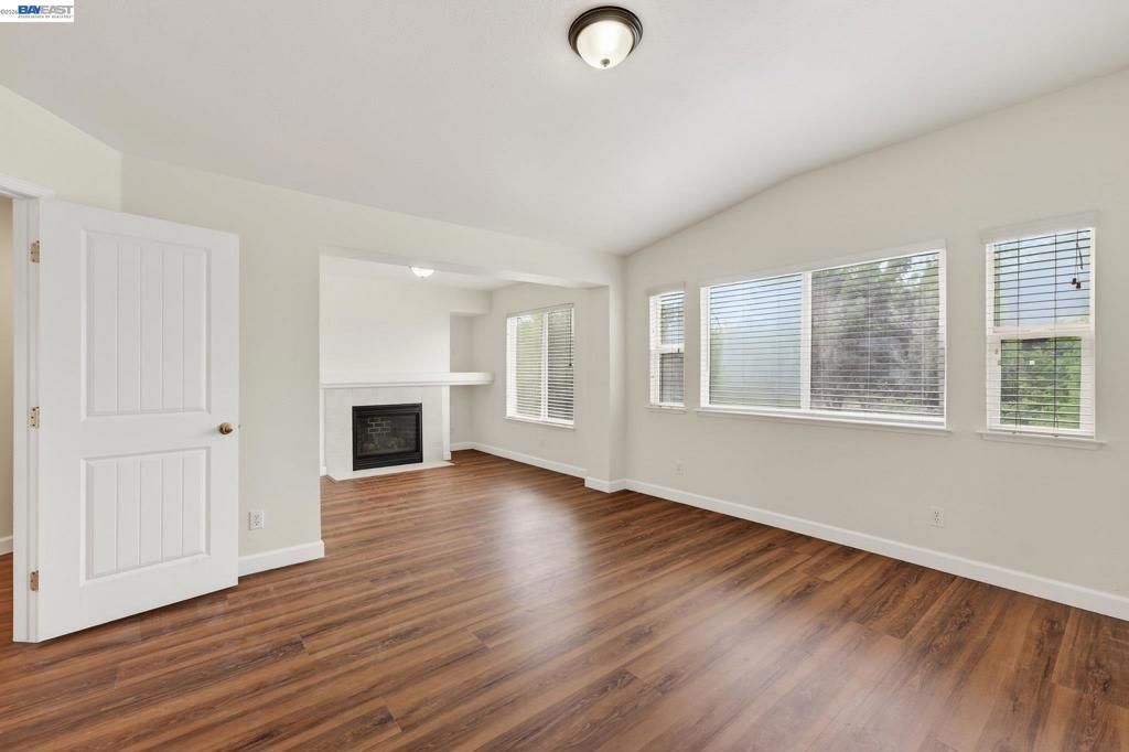 Image 26 of property listing at Address unavailable.