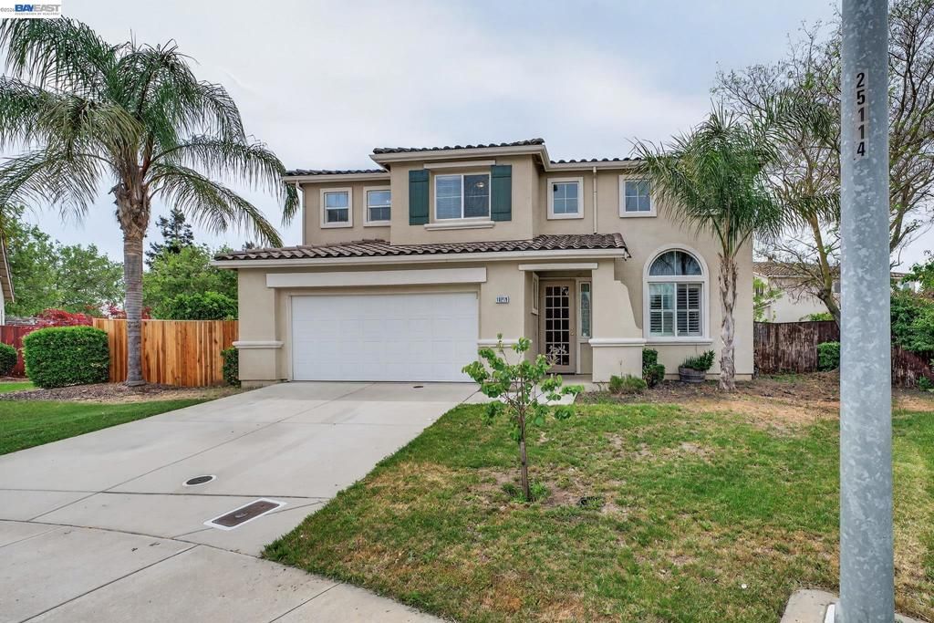 Image 3 of property listing at Address unavailable.