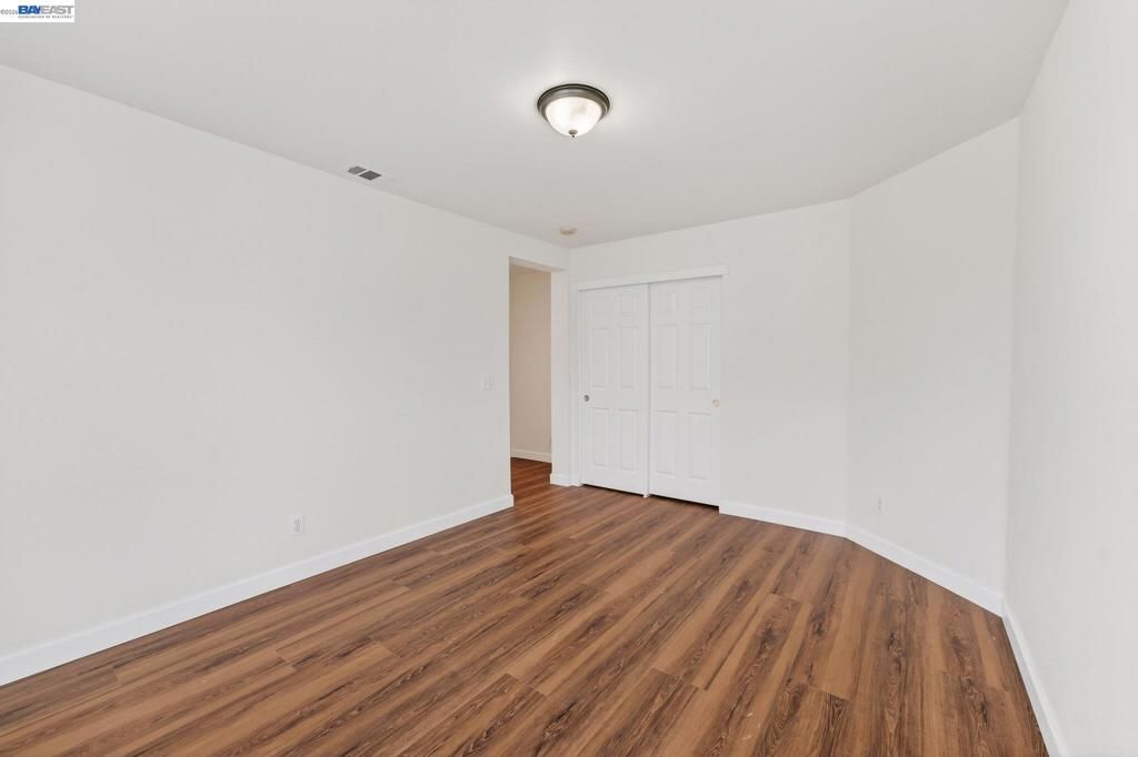 Image 31 of property listing at Address unavailable.