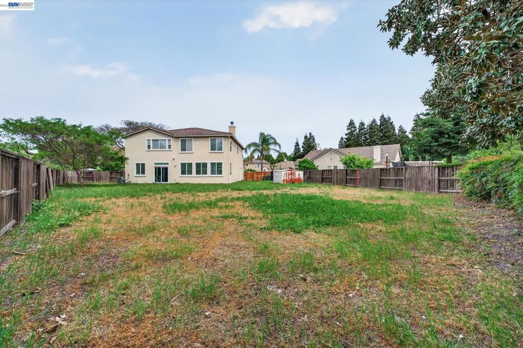 Image 50 of property listing at Address unavailable.