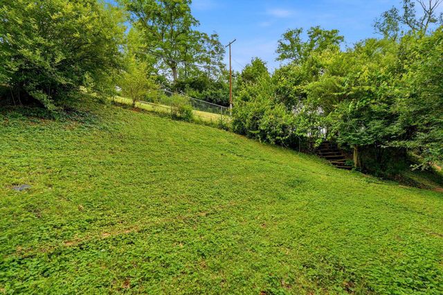 868 Hibner Avenue, Huntington, WV 25705