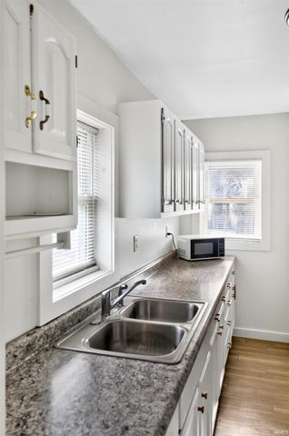1529 Medora Street, South Bend, IN 46628