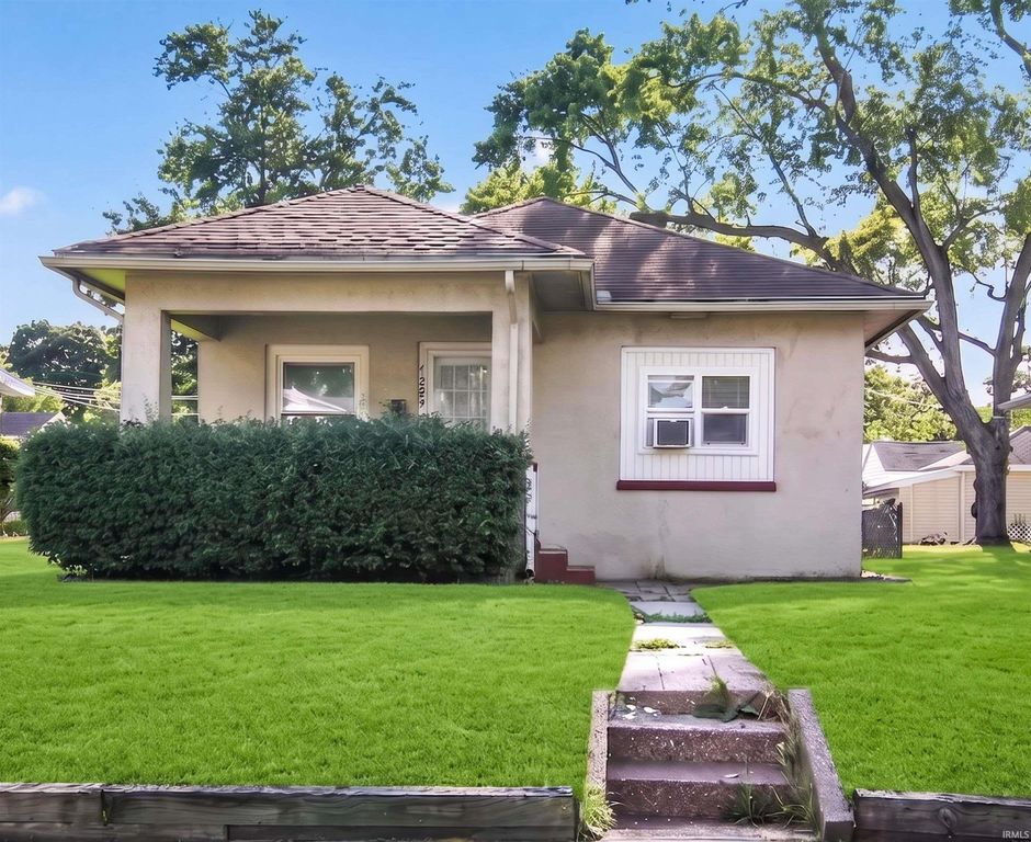 1529 Medora Street, South Bend, IN 46628