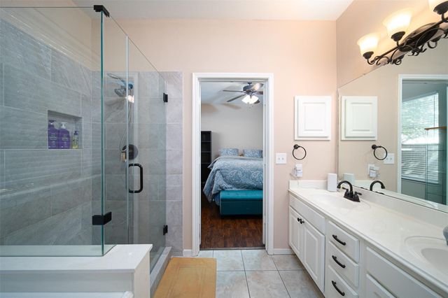 11 Painted Canyon Place, The Woodlands, TX 77381