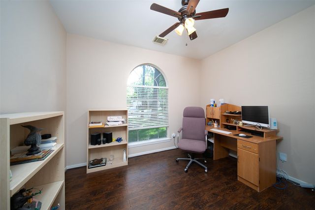 11 Painted Canyon Place, The Woodlands, TX 77381