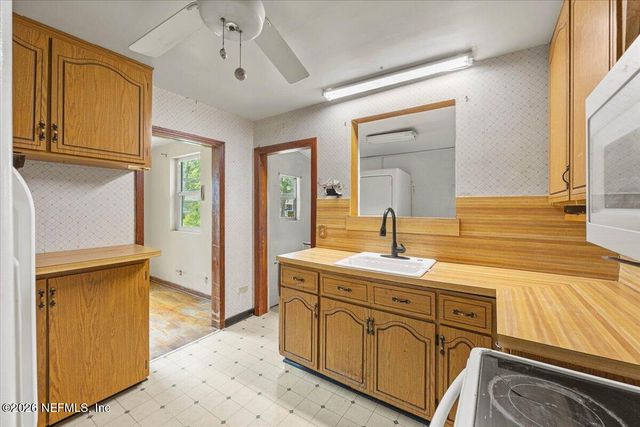 6309 MERCADO Drive, Jacksonville, FL 32210