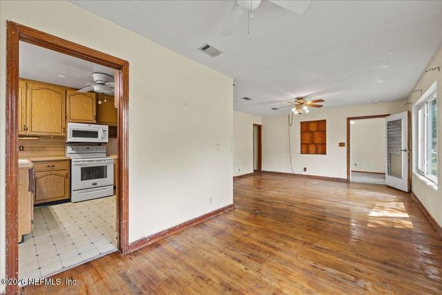 6309 MERCADO Drive, Jacksonville, FL 32210