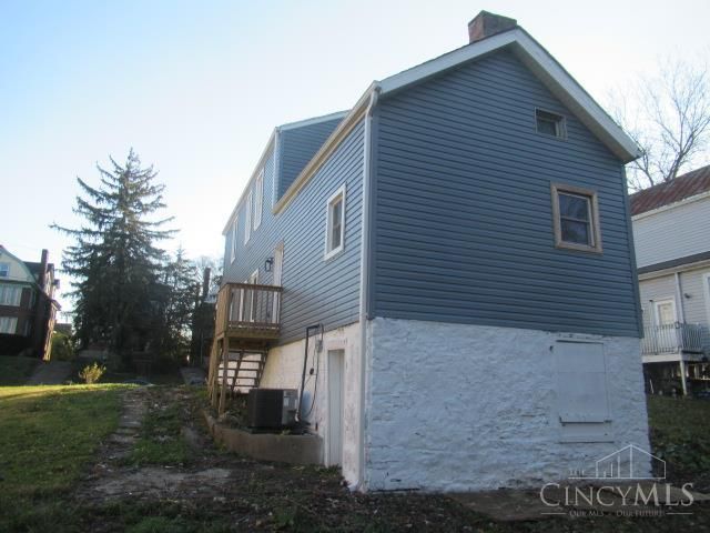 704 Greenwood Avenue, Cincinnati, OH 45229