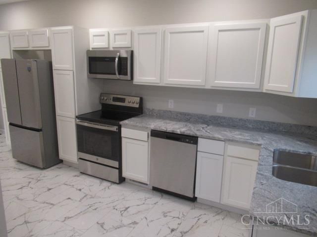 704 Greenwood Avenue, Cincinnati, OH 45229