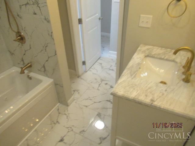 704 Greenwood Avenue, Cincinnati, OH 45229