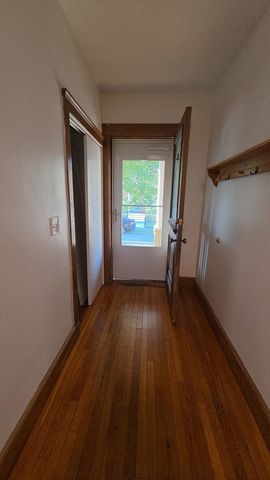 6-8 Hoyle 1, Norwood, MA 02062