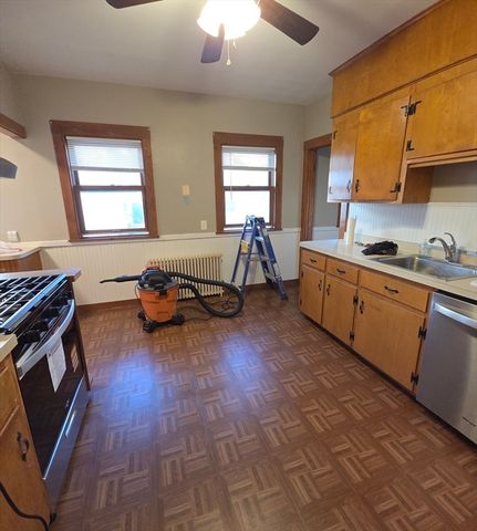 6-8 Hoyle 1, Norwood, MA 02062