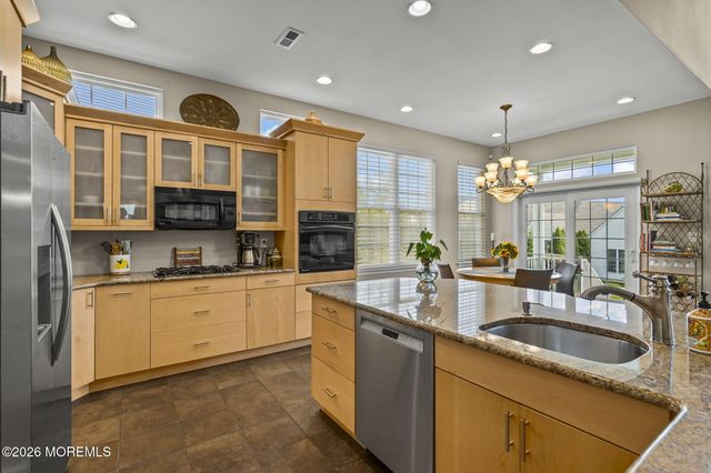 5 Ballybunion Drive, Monroe, NJ 08831