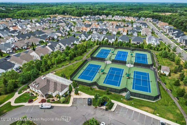5 Ballybunion Drive, Monroe, NJ 08831
