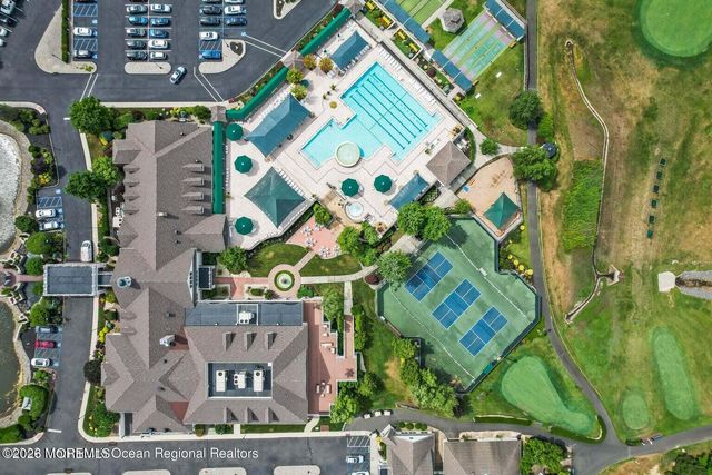 5 Ballybunion Drive, Monroe, NJ 08831