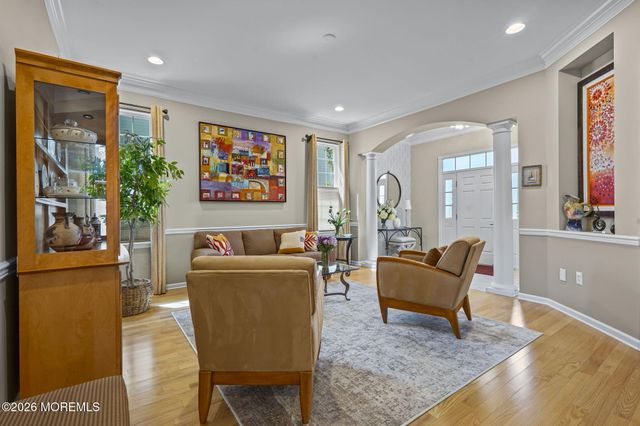 5 Ballybunion Drive, Monroe, NJ 08831