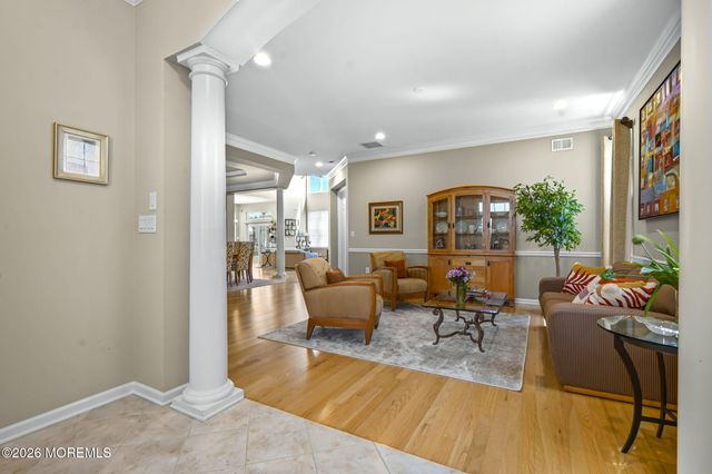 5 Ballybunion Drive, Monroe, NJ 08831