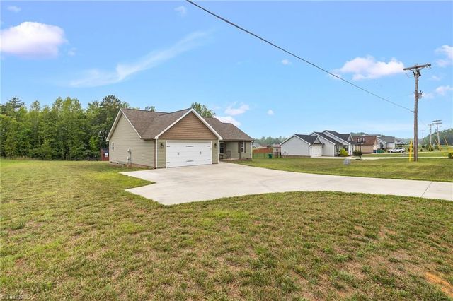 934 Gideon Grove Church Road, Stokesdale, NC 27357
