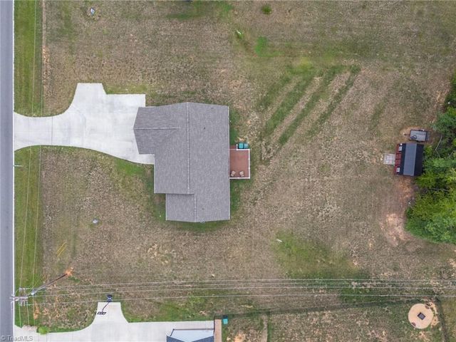 934 Gideon Grove Church Road, Stokesdale, NC 27357