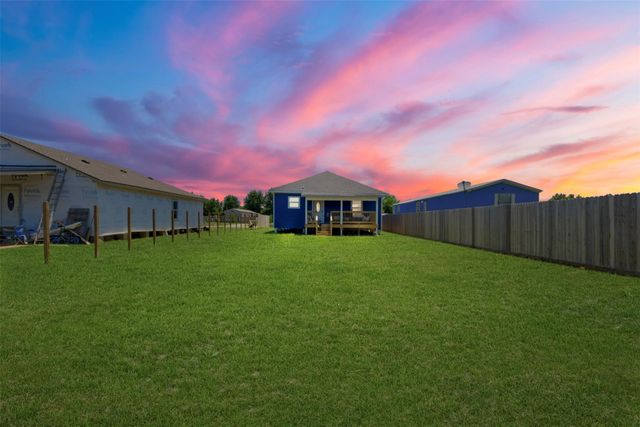 5153 Road 3540, Cleveland, TX 77327