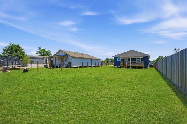 5153 Road 3540, Cleveland, TX 77327