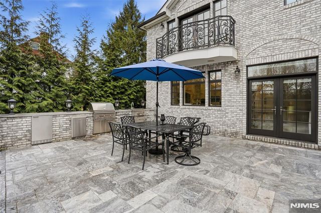 405 Liberty Road, Englewood, NJ 07631