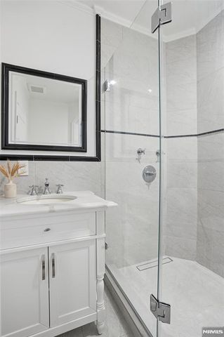 405 Liberty Road, Englewood, NJ 07631