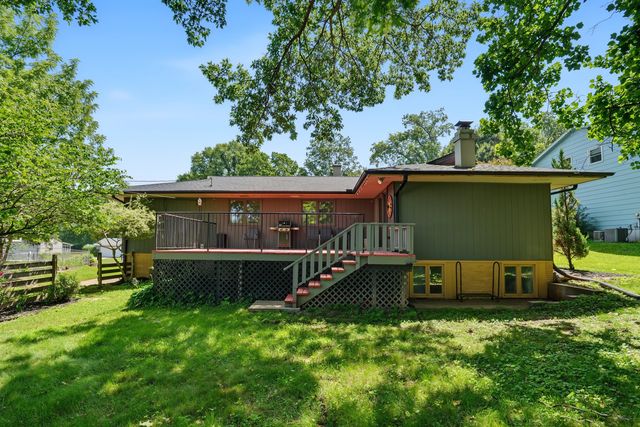 2606 Fairhaven Road, Davenport, IA 52803
