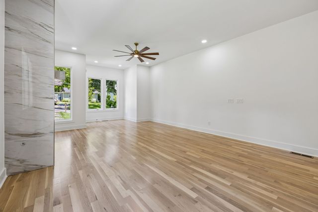 3213 Resha Ln B, Nashville, TN 37218