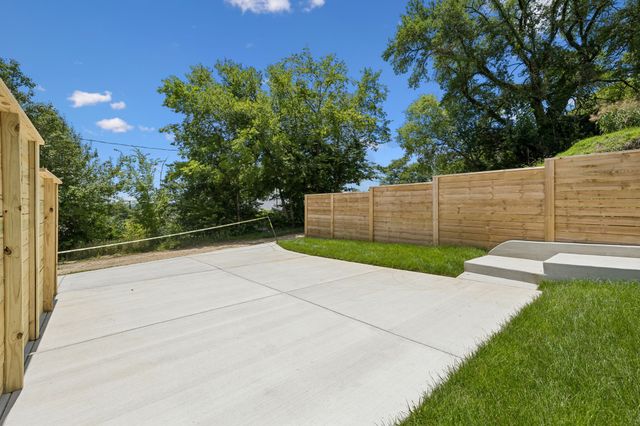 3213 Resha Ln B, Nashville, TN 37218