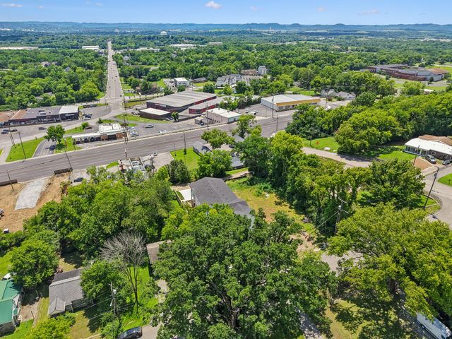3213 Resha Ln B, Nashville, TN 37218