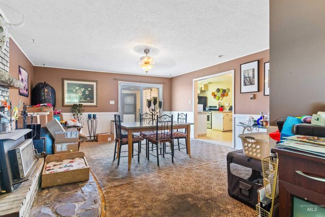 216 Borah Ave W, Twin Falls, ID 83301